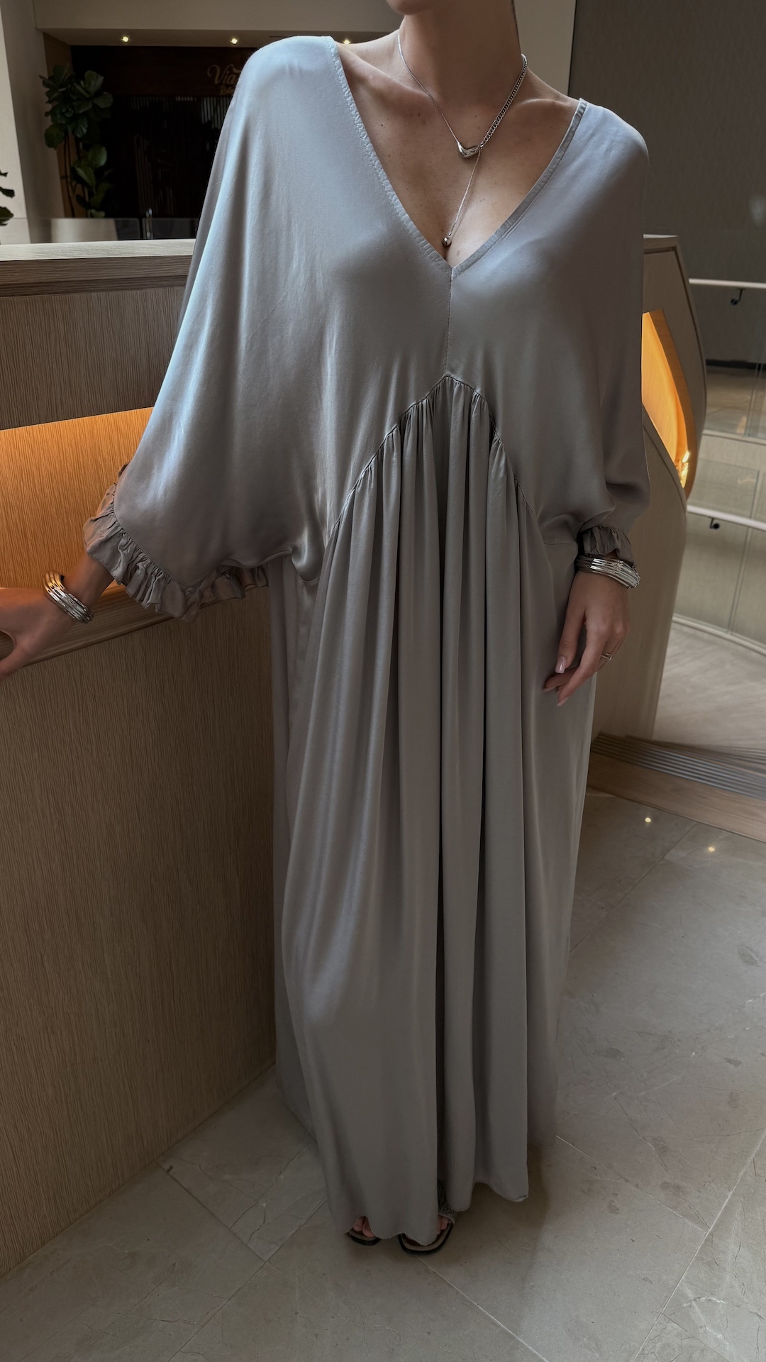 Платье в стиле oversize из струящейся вискозы