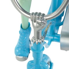 Фрэнки Штейн с велосипедом. Главные герои с аксессуарами