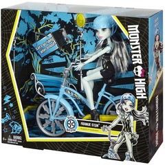 Фрэнки Штейн с велосипедом. Главные герои с аксессуарами