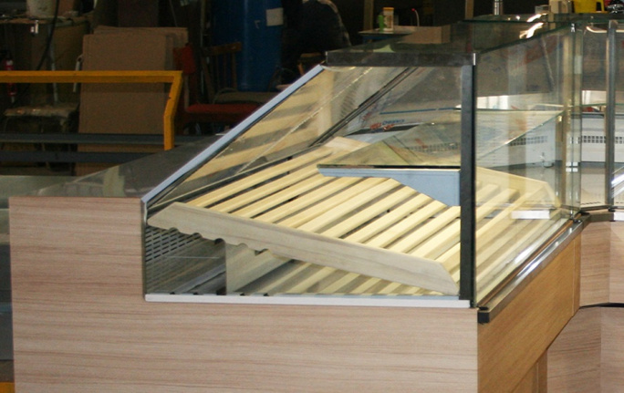 Витрина универсальная POLUS GC110 SV 1,25-1 (ВХСр-1,25 Carboma GC110) (1005 ВЕНГЕ)