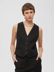 Жилет из костюмной ткани