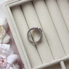 Кольцо с фианитами, родий Д127