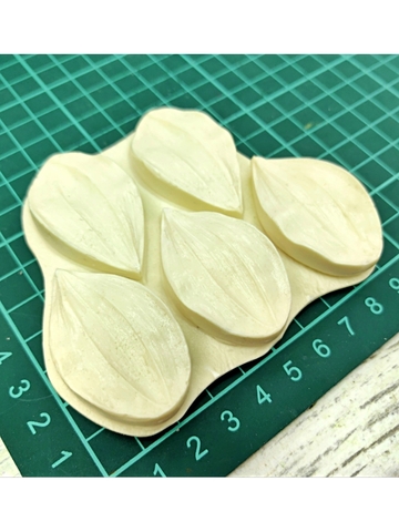 Молд пластиковый лепестки георгина