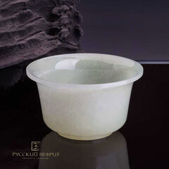 Чашка для чая (гайвань). Буромский нефрит.