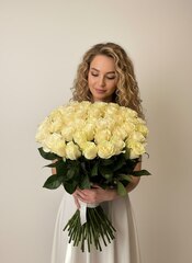 51 Роза белая Эквадор 60см.