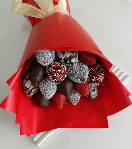 Букет из клубники в шоколаде 