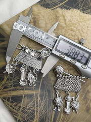 Брошь Серебристая 