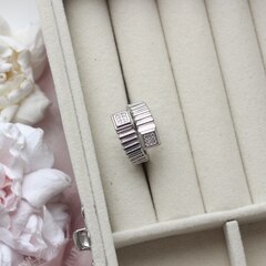 Кольцо с фианитами, родий Д127