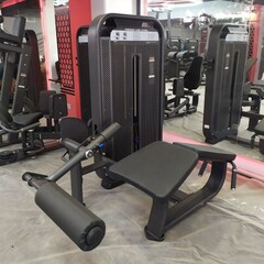 Сгибание ног лежа (Prone Leg Cur) DHZ E-7001. Стек 110 кг