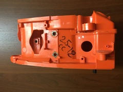 Картер для бензопилы объемом двигателя 25 см3