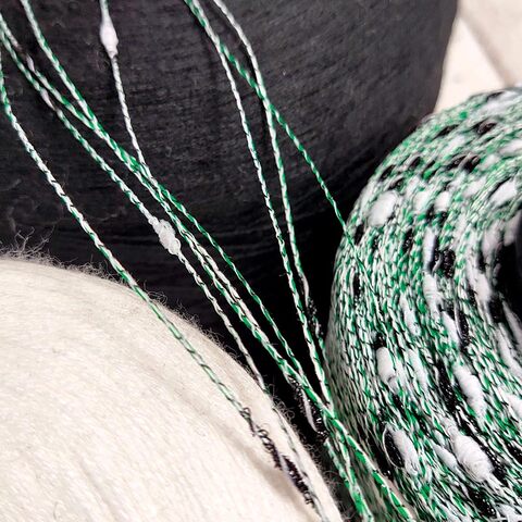 Лен (35%) с люрексом и шишибриками NODINO DI LINO 600 бело-зеленый