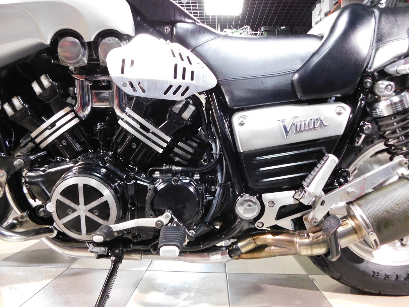 Yamaha v Max 1200 Black