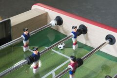 Настольный футбол (кикер) «Glasgow» (152.5x76x89 см, коричневый)