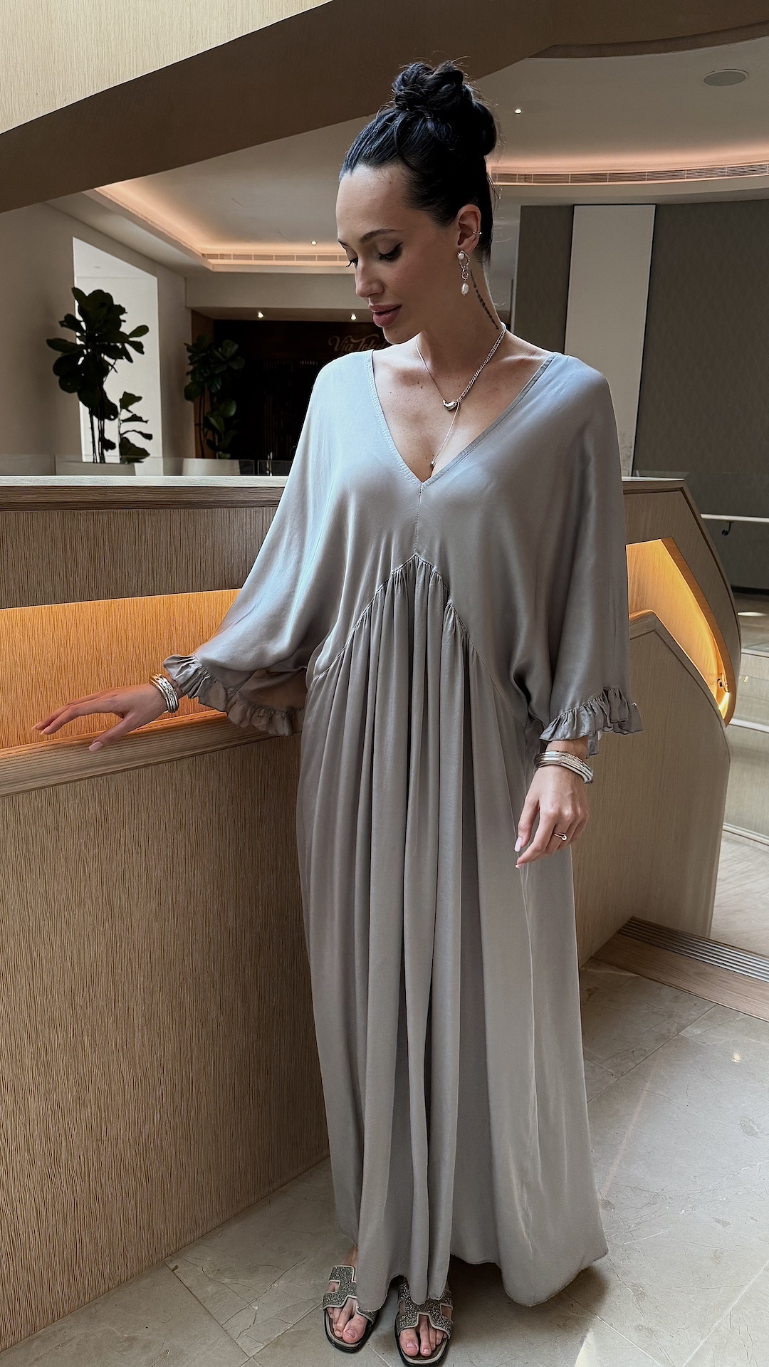 Платье в стиле oversize из струящейся вискозы