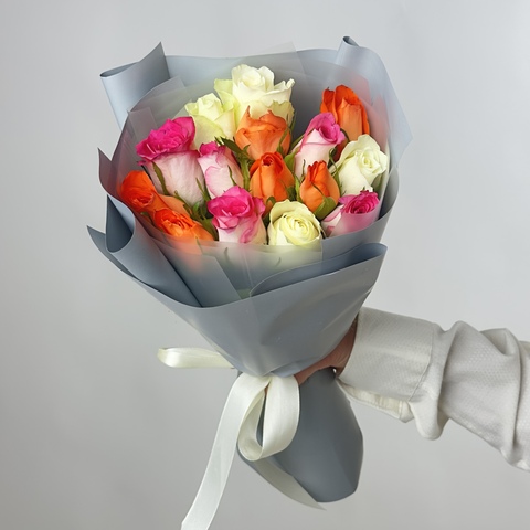 Букет из 15 роз Кения микс