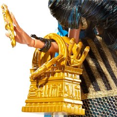 Клео де Нил. Мрак и цветение