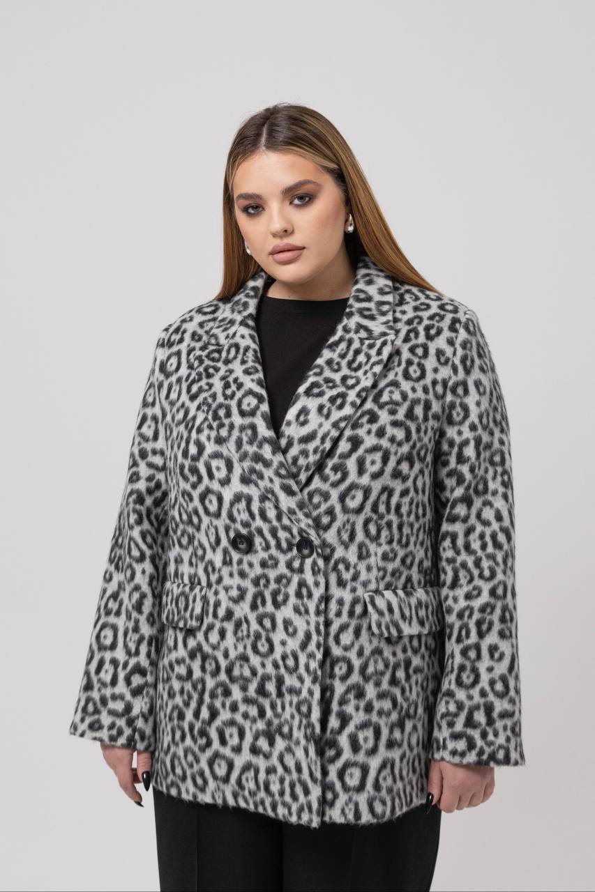 Пальто короткое, принт леопард, серый