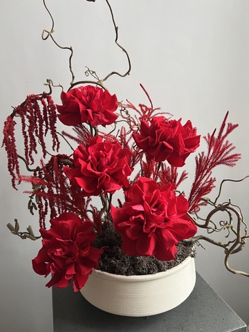 Композиция в кашпо Эмбелия