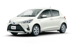 Стекла фар TOYOTA Vits/Yaris (2014-2019) L