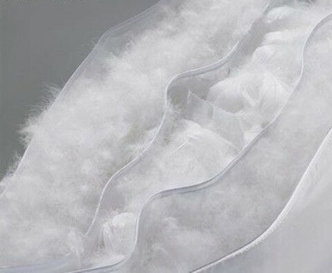 Подушка пухово-перьевая 70x70 Dorbena Sanitized трехкамерная