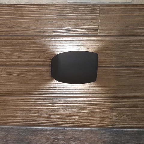 Уличный настенный светильник Fumagalli ABRAM AB1.000.000.AXJ1L