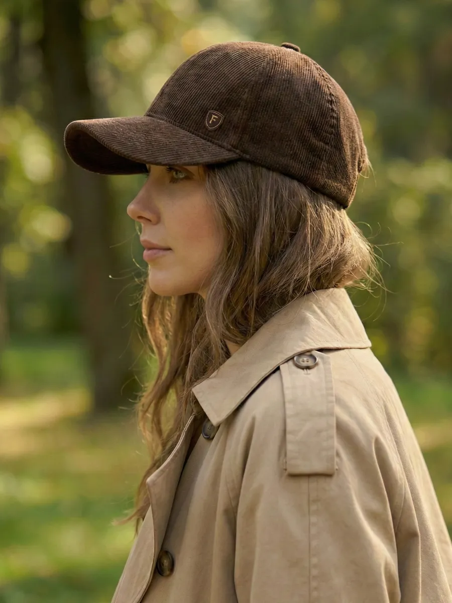 Бейсболка летняя вельвет весенняя