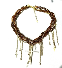 83245-kole-choker-obemnoe-iz-kamnej-s-podveskami-krestami-i-cepochkami