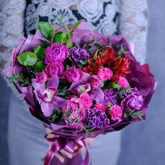 Букет #483 «‎Клеопатра» с орхидеями и пионовидными розами