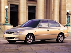 Чехлы на Hyundai Accent 2000–2013 г.в.