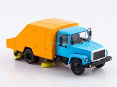 GAZ-3307 PUM-1 Sweeper 1:43 Legendary trucks USSR #101