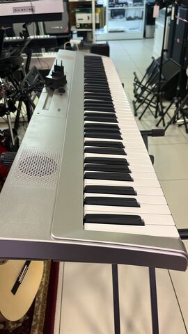 KORG L1 MS цифровое пианино Liano