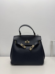 Лючия Мини (Lucia Mini)