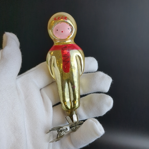 Ёлочная игрушка "Космонавт СССР" на прищепке, стекло, ручная роспись, винтаж СССР 1950-1980 гг