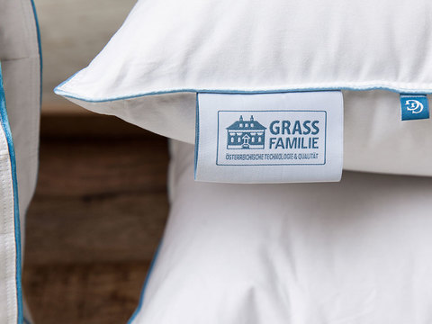 Подушка 68x68 German Grass Optima Familie Down