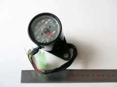 Спидометр универсальный чёрный