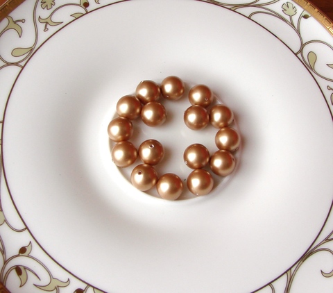 Жемчуг 12 мм Сваровски Vintage gold