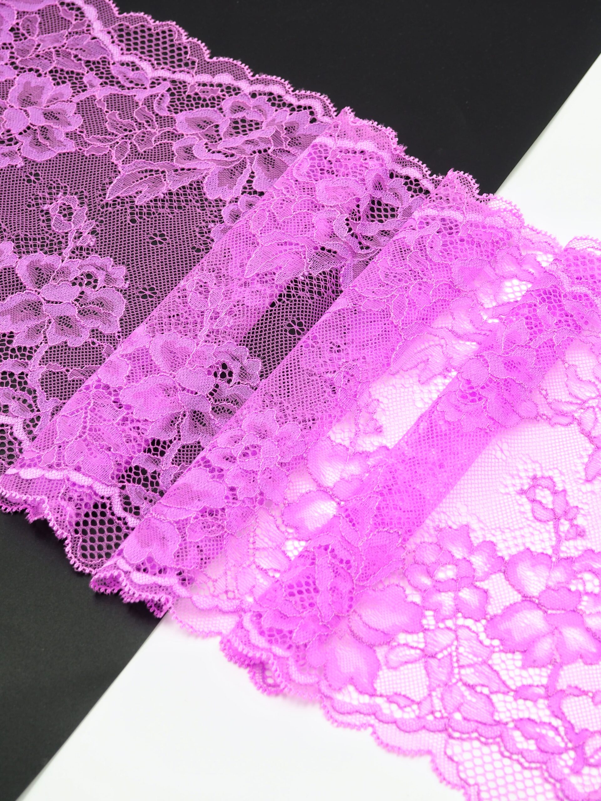 Эластичное кружево сиреневое ширина 21 см