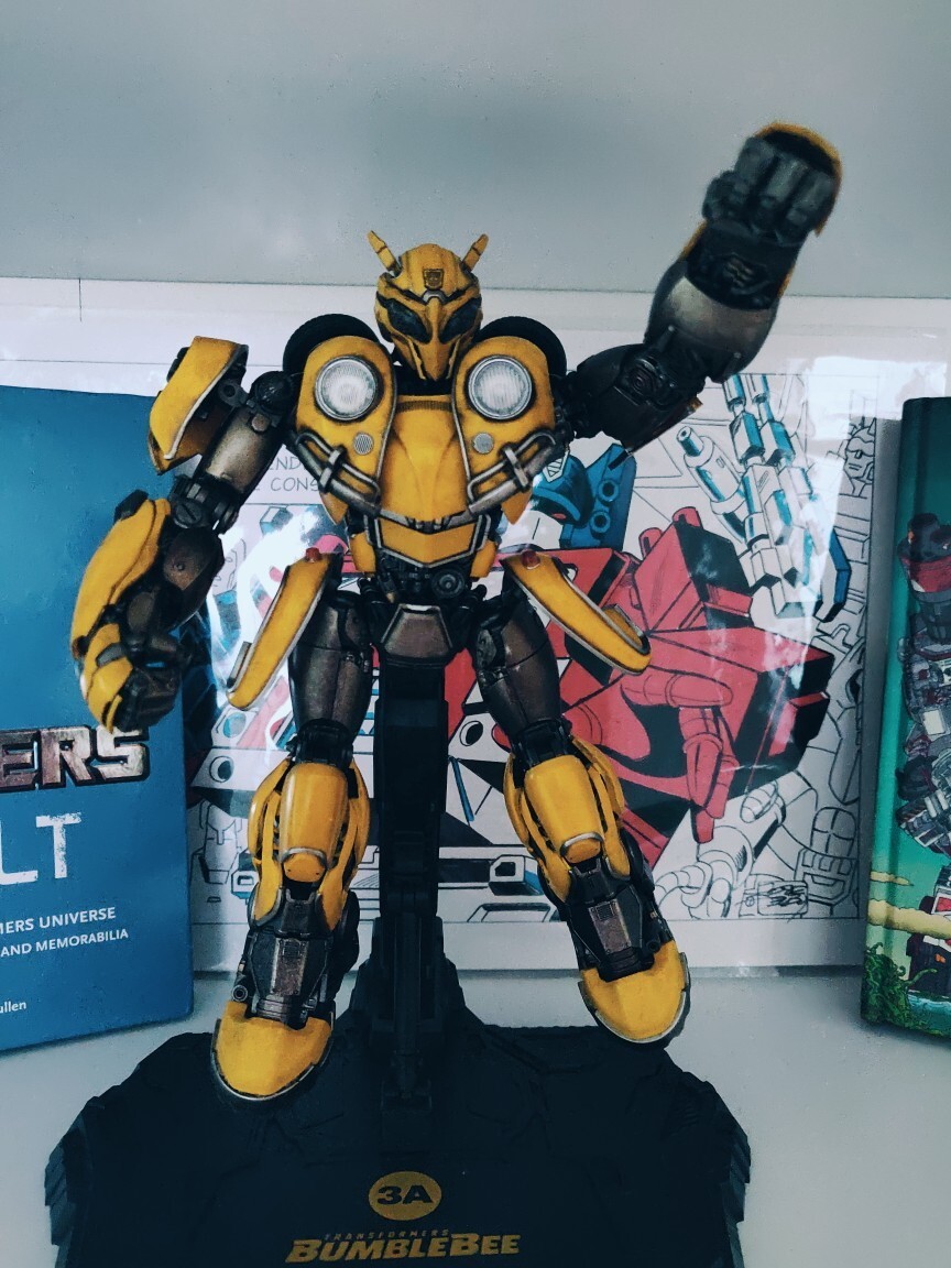 3A Transformers: Bumblebee Deluxe Scale Figure || фигурка Бамблби – купить  за 18000 руб | Чук и Гик. Магазин комиксов