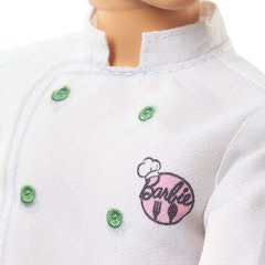 Барби и Кен сотрудники кафе