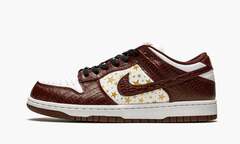 Dunk SB Low "Supreme - Stars - Barkroot Brown"