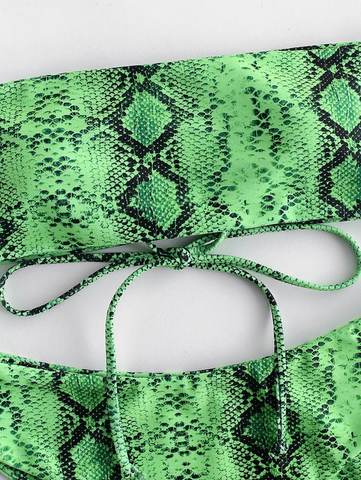 купальник бандо змеиный принт зеленый на шнуровке