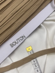 Шнур плоский бежевый метражом 12 мм