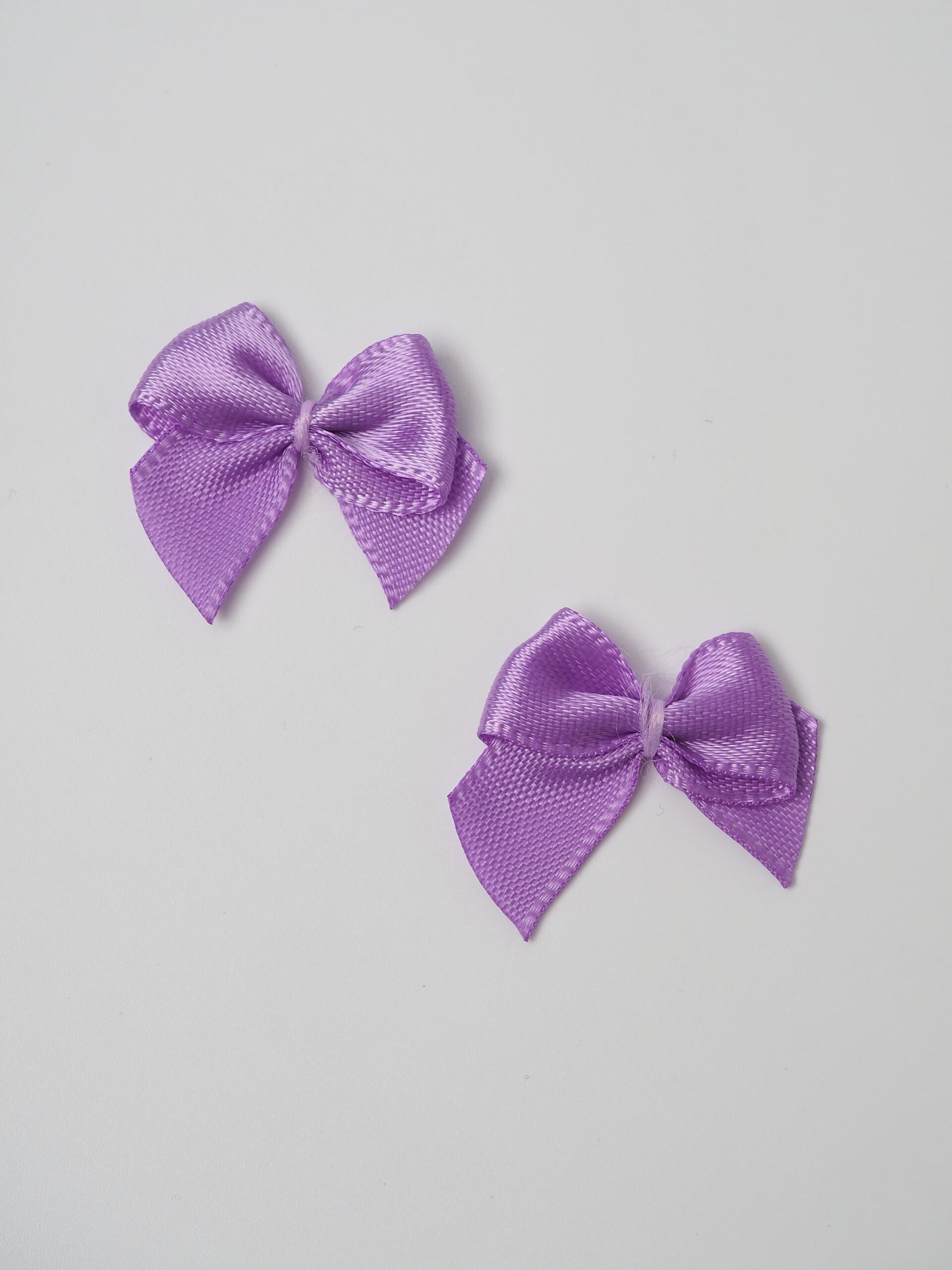 Бантик пришивной яркая лаванда 2,5 см