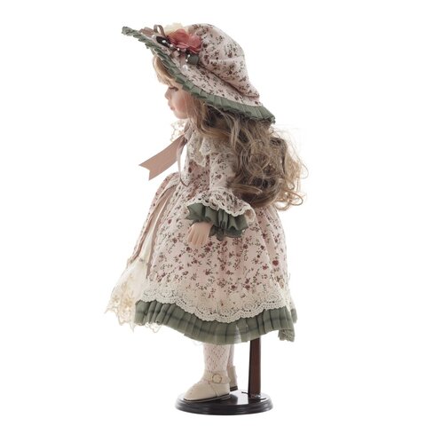 Кукла фарфоровая 