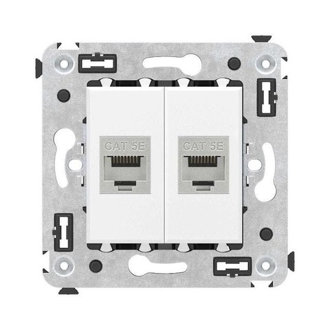 Розетка компьютерная двойная экранированная RJ-45/RJ-45 категория 5e - 2 модуля. Цвет Белое облако. DKC серия Avanti. 4400764