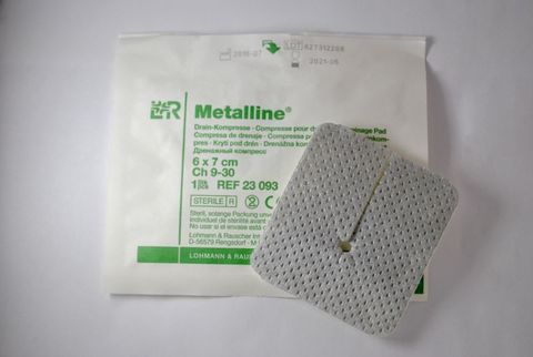Материал перевязочный с алюминиевым покрытием Металлине для трахеостомы