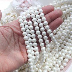 Майорка белая 8 мм, 1 нить, МА003-1 (31см)