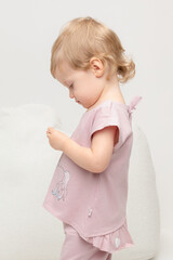 фуфайка  для девочки  КР 302319/розово-сиреневый к447