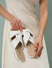 Сабо из натуральной кожи Caprice