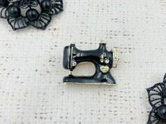 Брошь, р. 3,2х2,5 см